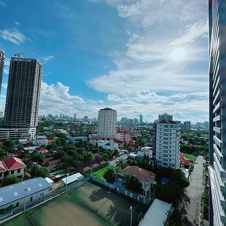 Infinity 28 Hotel And Residence Phnom-Penh Buitenkant foto