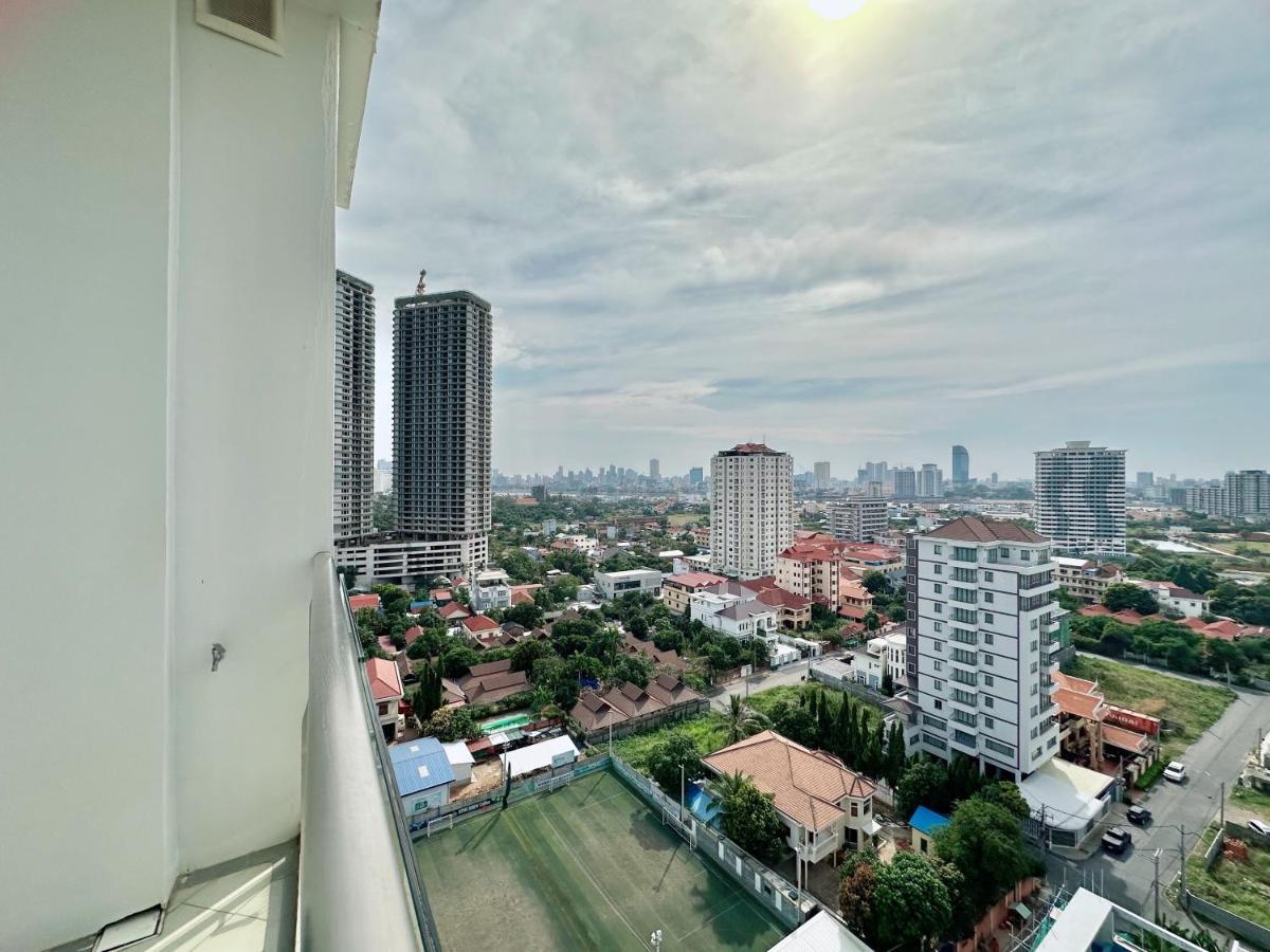 Infinity 28 Hotel And Residence Phnom-Penh Buitenkant foto