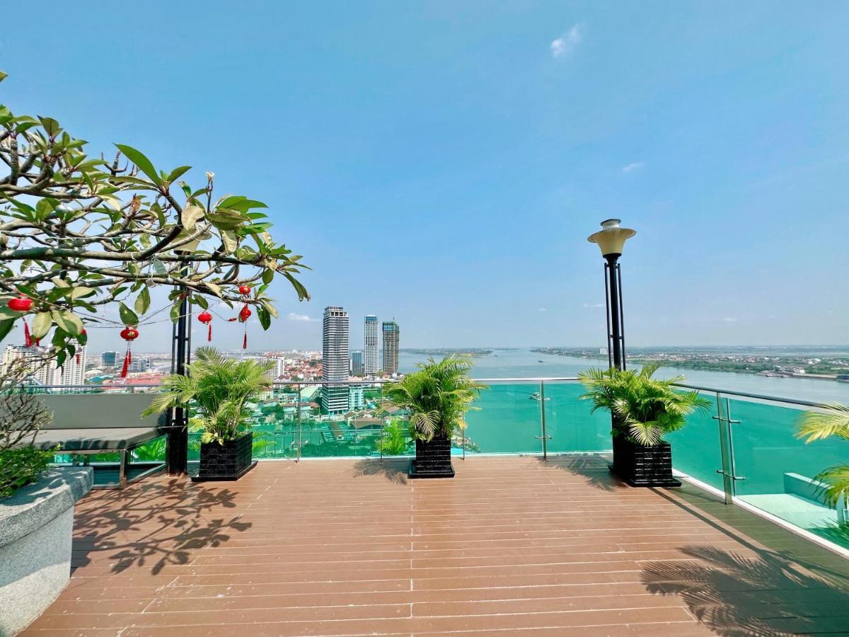 Infinity 28 Hotel And Residence Phnom-Penh Buitenkant foto