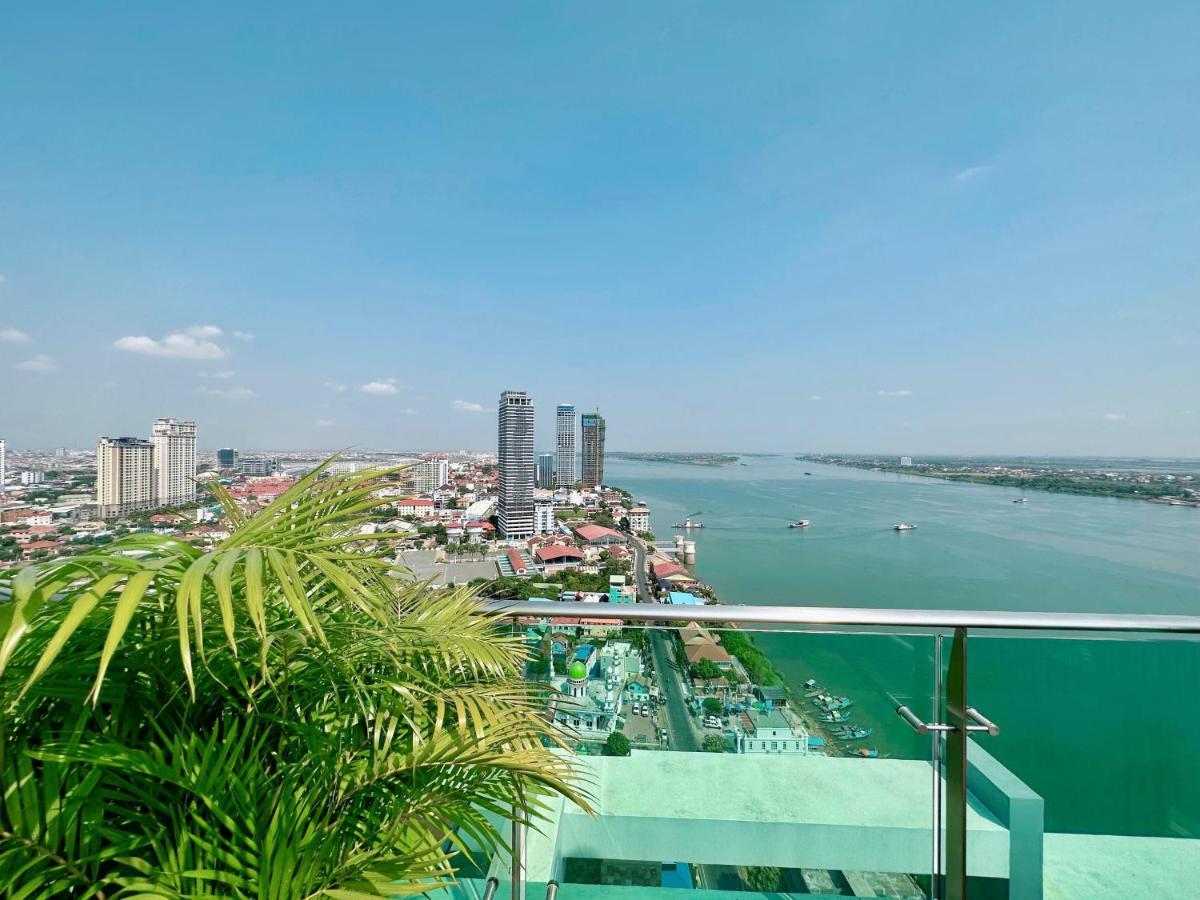 Infinity 28 Hotel And Residence Phnom-Penh Buitenkant foto
