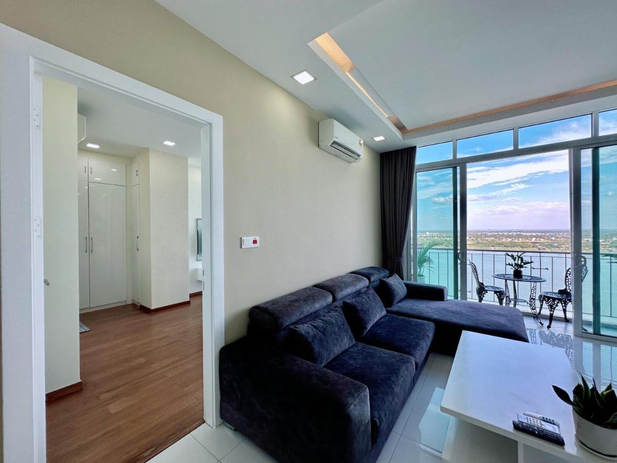 Infinity 28 Hotel And Residence Phnom-Penh Buitenkant foto