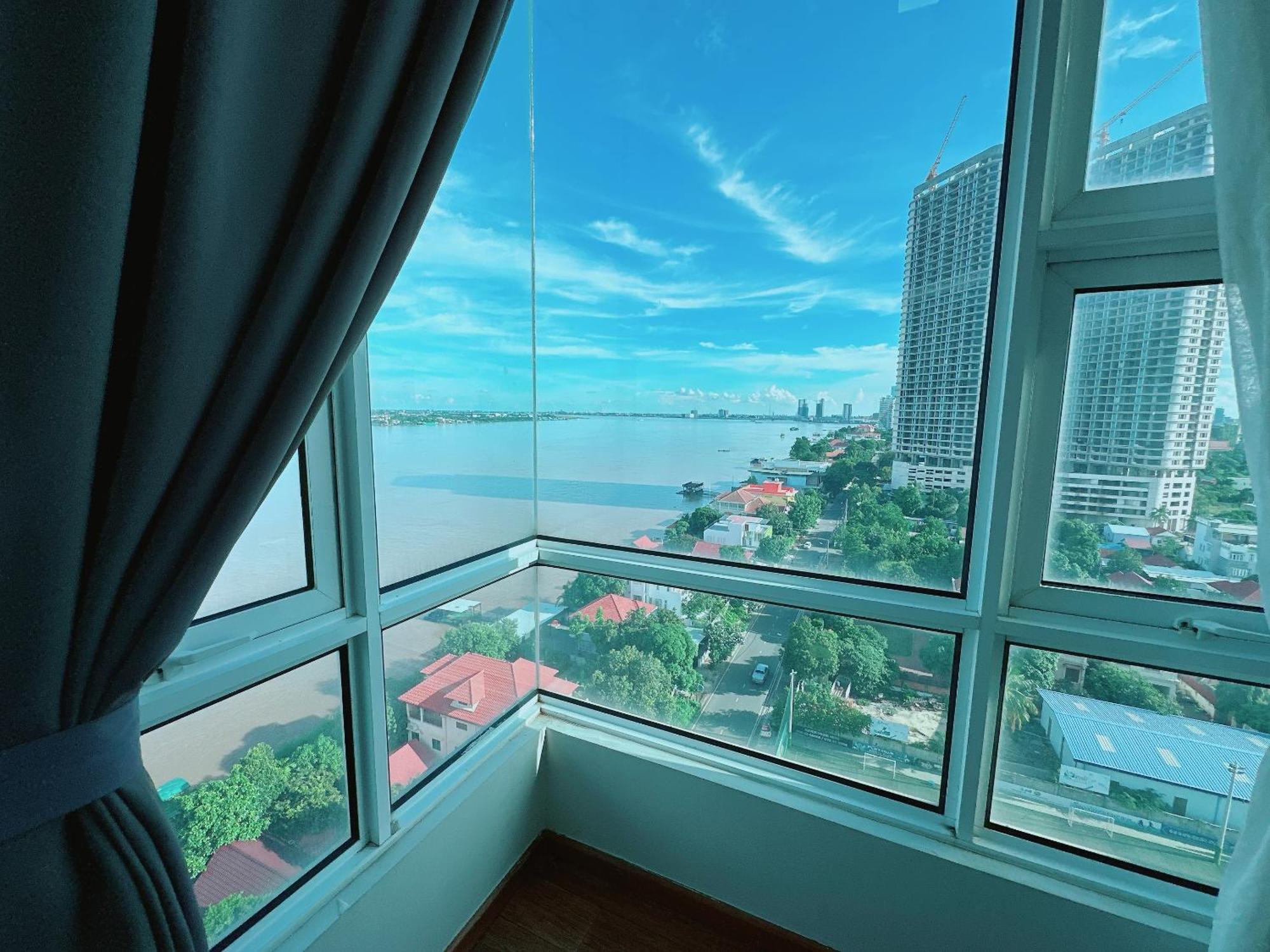 Infinity 28 Hotel And Residence Phnom-Penh Buitenkant foto