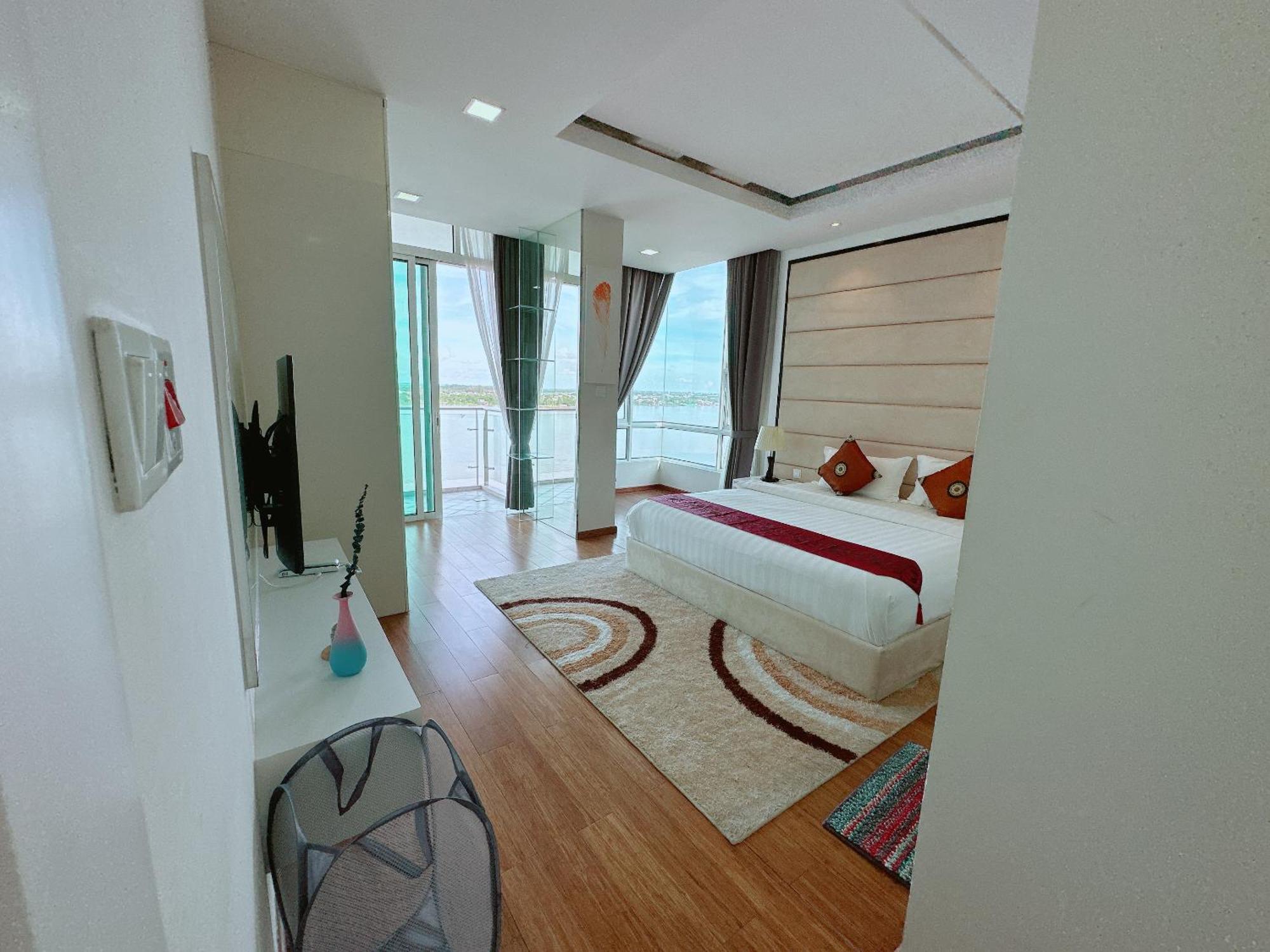 Infinity 28 Hotel And Residence Phnom-Penh Buitenkant foto