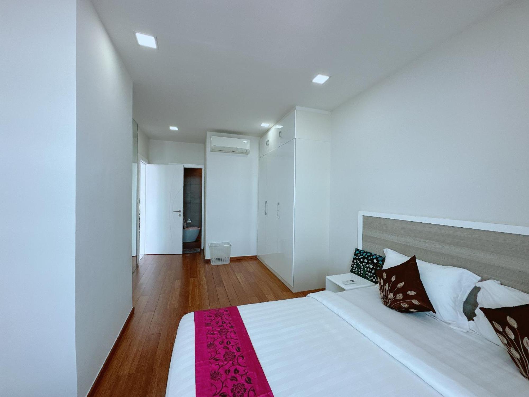Infinity 28 Hotel And Residence Phnom-Penh Buitenkant foto